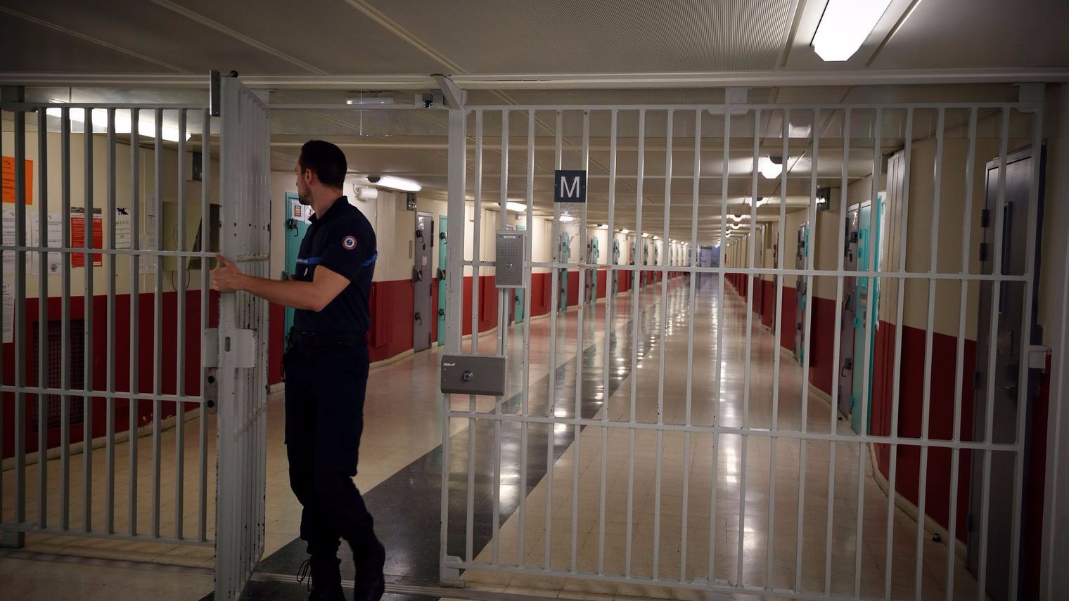 揭秘法国监狱：圣战分子的温床？
