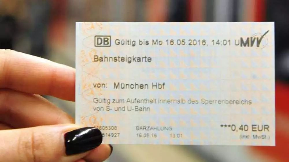 送女朋友上火车，因没买站台票被罚60欧，我也是长知识了……