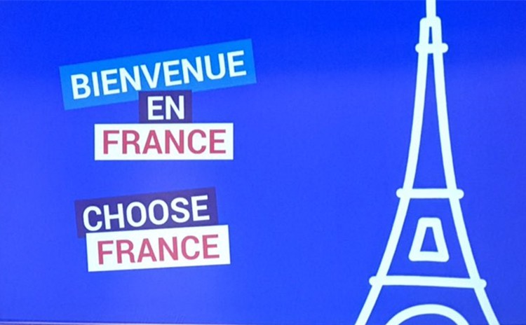 法国总理“打脸招生”：欢迎来法国留学！先交十几倍学费！