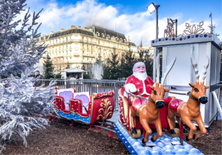 圣诞集市和圣诞村，就在巴黎市府广场