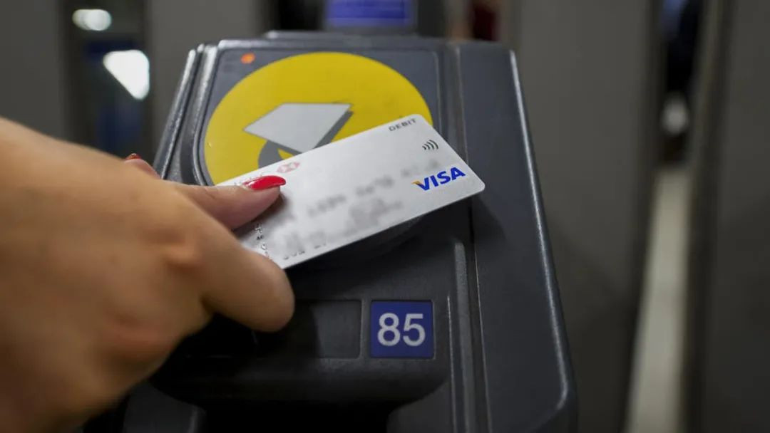 下个月，巴黎地铁纸质套票取消！未来银行卡就能当车票用？