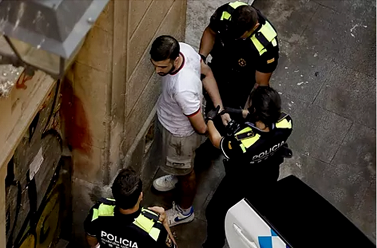 巴塞罗那每天犯罪400起！民众担忧：不敢背包上街，不敢佩戴名表！ 
